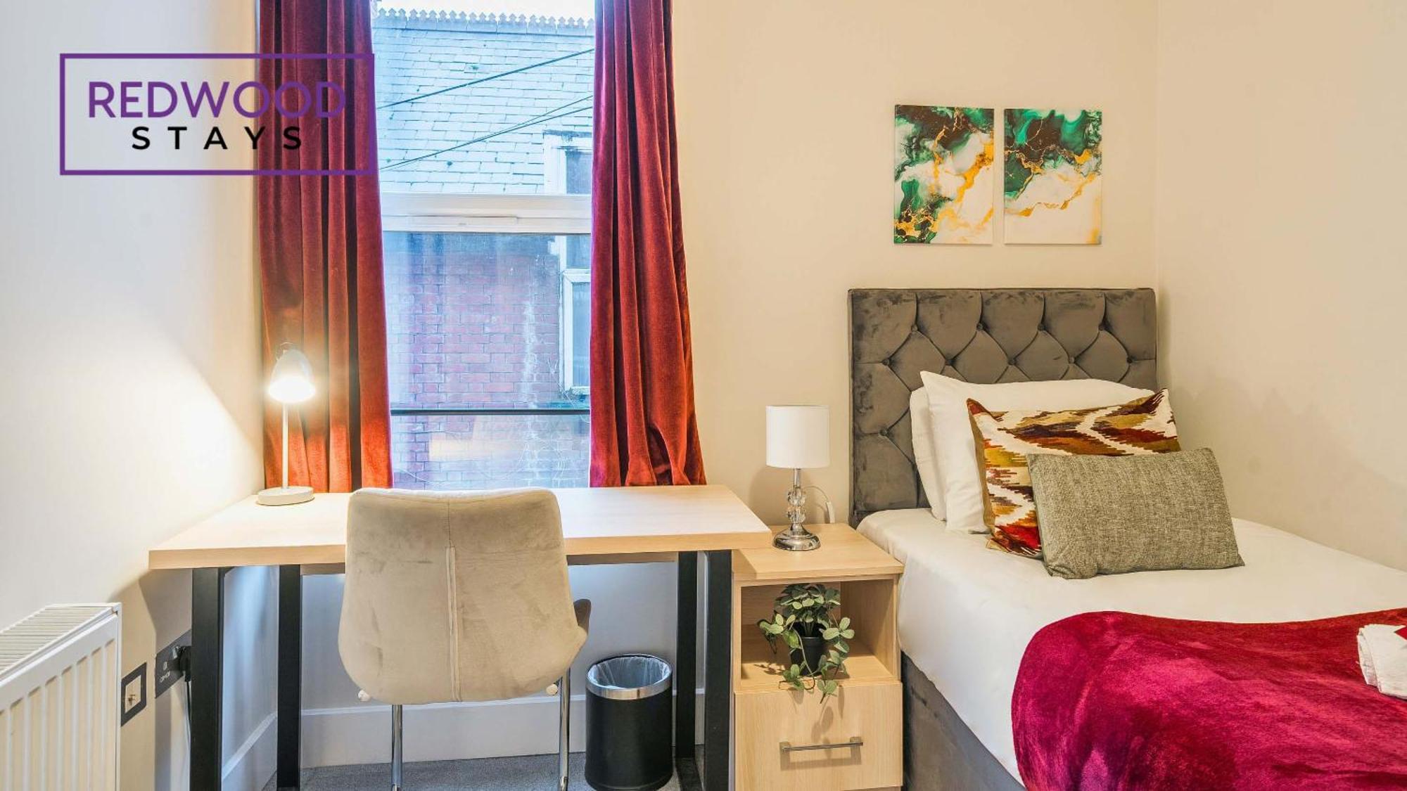 Newly Refurbished Everest Lodge Serviced Apartments For Contractors & Families, Free Wifi & Netflix By Redwood Stays Farnborough  Extérieur photo